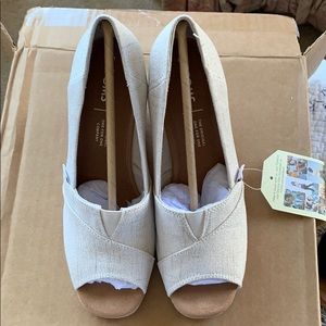 Toms woven classic wedges
